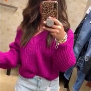 Knitted Chunky sweater.